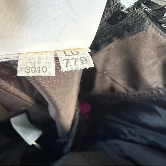 Vintage Laura Ashley Strapless Velvet Taffeta Gown Plum Black US10 - Picture 11 of 14